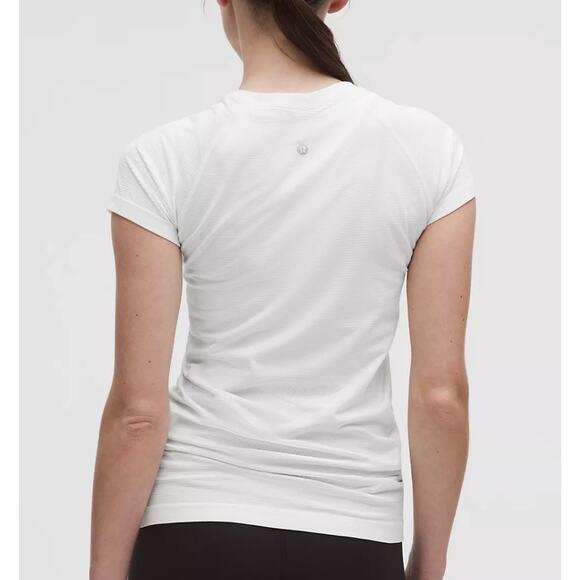 Lululemon Swiftly Tech Short Sleeve Tee-white-Size 6 – Excellent Used Condition - Picture 2 of 8